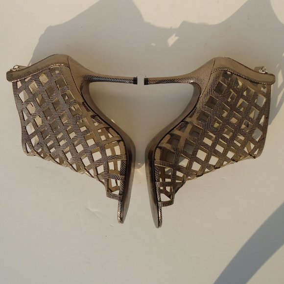 SIZE 8M. MICHAEL Michael Kors Yvonne cage heels booties - Picture 8 of 16